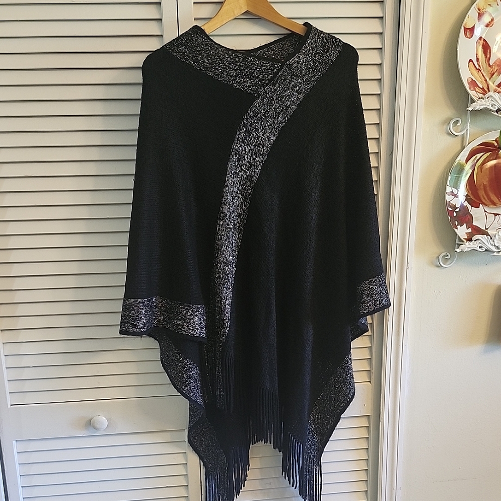 Cejon Black and Silver Knit Poncho